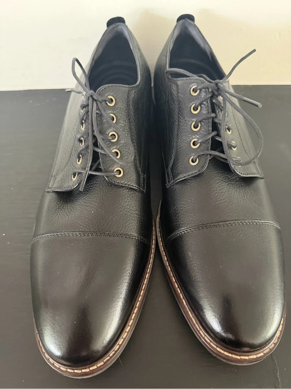 Cole Haan Grand Oxfords. Size 11 1/2 Medium. Black Leather. Near New Condition.